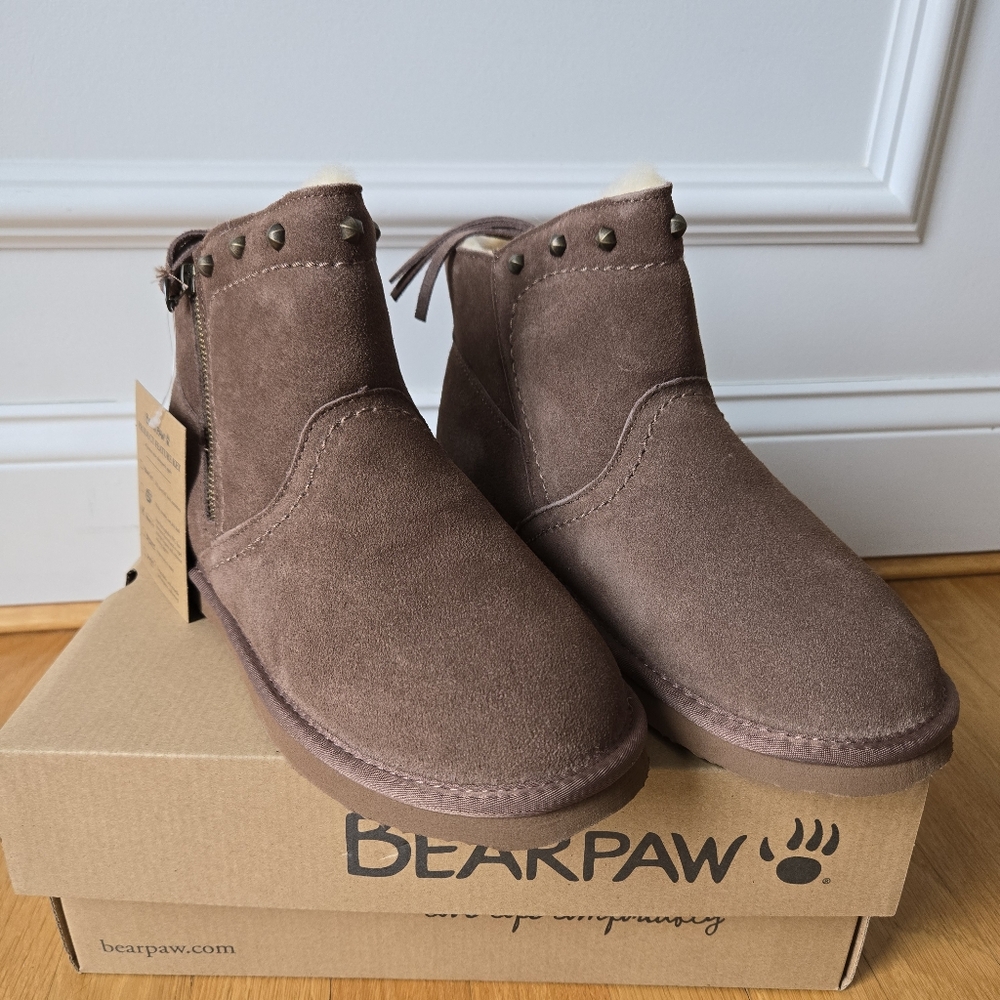 BearPaw NWT Sutton Studded Brown Ankle Boots, Size 7